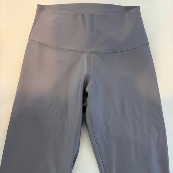 Alo Yoga 7/8 High-Waist Airlift Legging - Fog - threedaughtersproperties.com